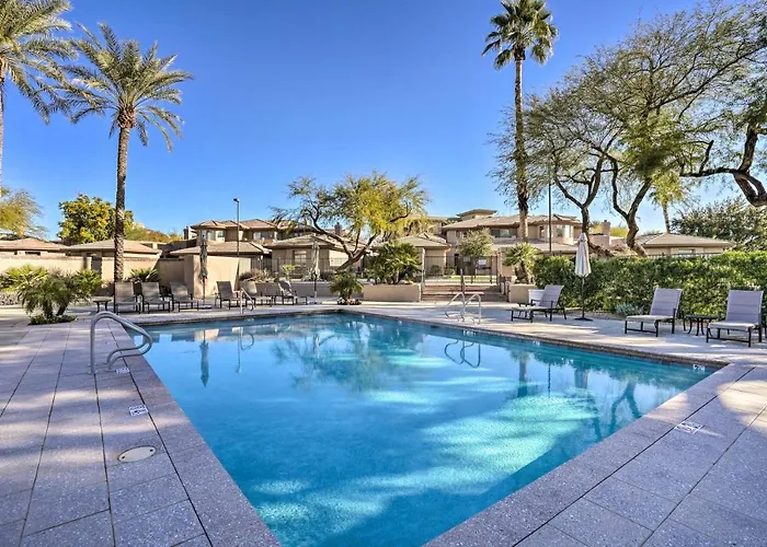 Scottsdale Abode With Pool Access, Walkable Location