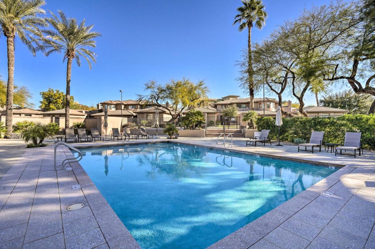 Casa de férias Abode With Pool Access, Walkable Location *
