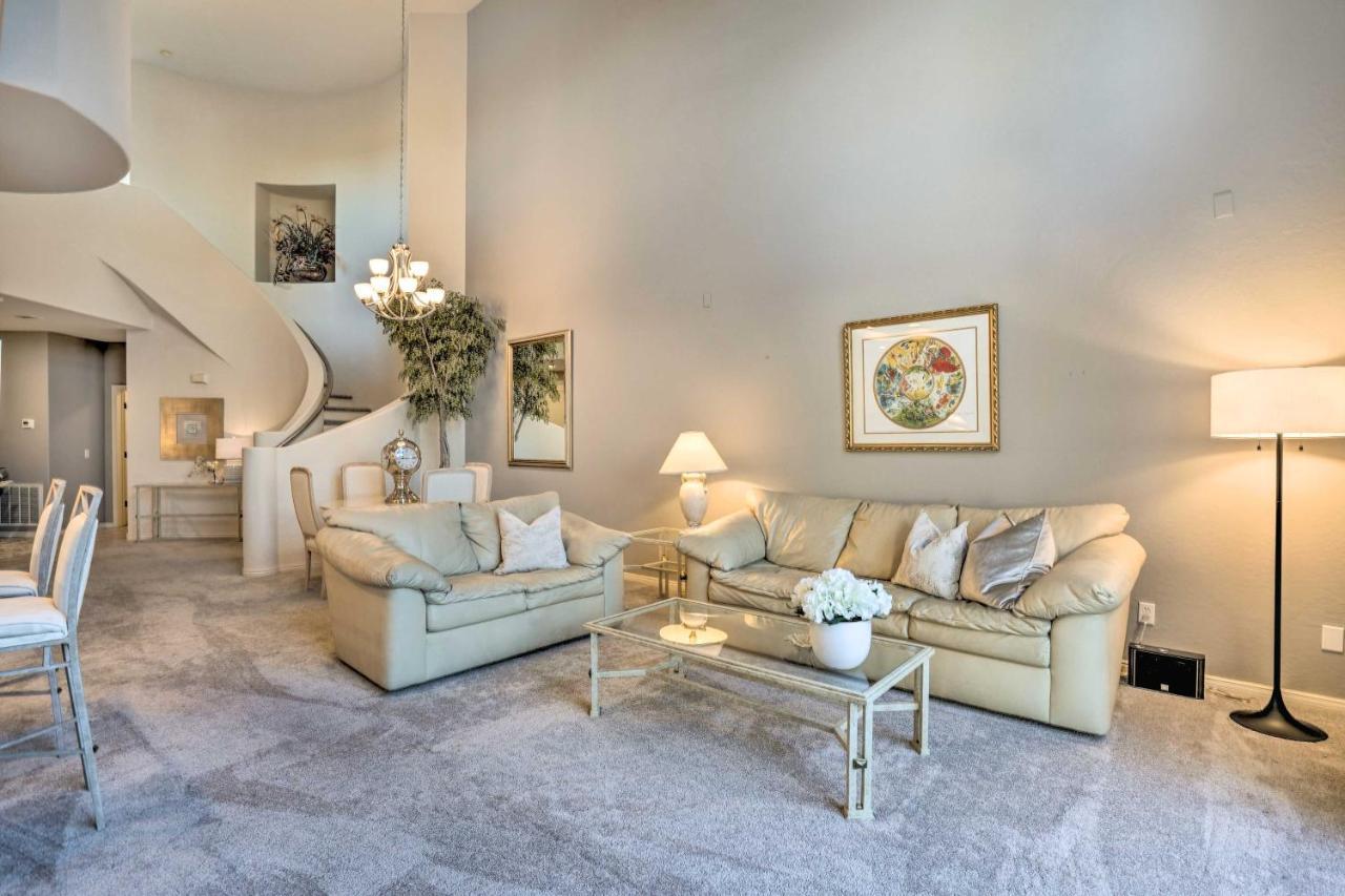 Abode With Pool Access, Walkable Location * Scottsdale